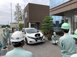 停電時の予備電源としてEVを活用する訓練