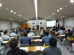 社長あいさつの様子